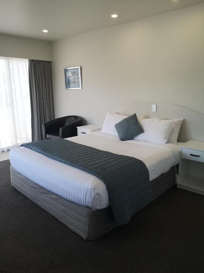 Paku 4* Tairua